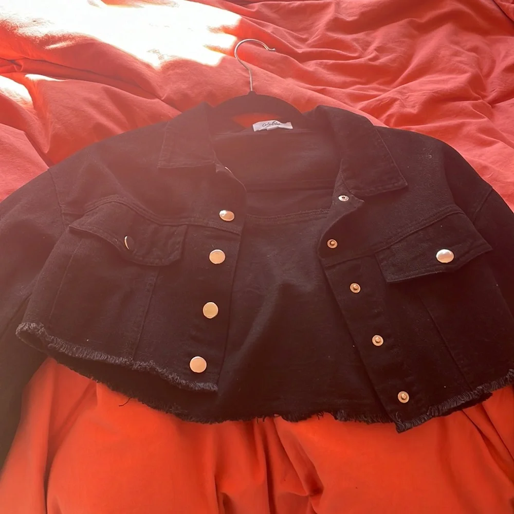 Jacket - Picture 1 of 3